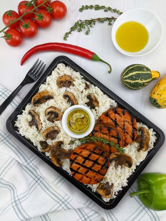 PATATES DOUCES À L'AIL GRILLÉES AVEC RIZ BLANC AUX CHAMPIGNONS en barquette