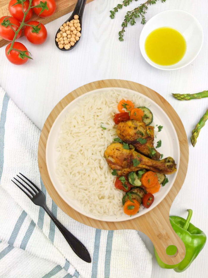 PILONS DE POULET RÔTIS AVEC LÉGUMES ET RIZ BASMATI