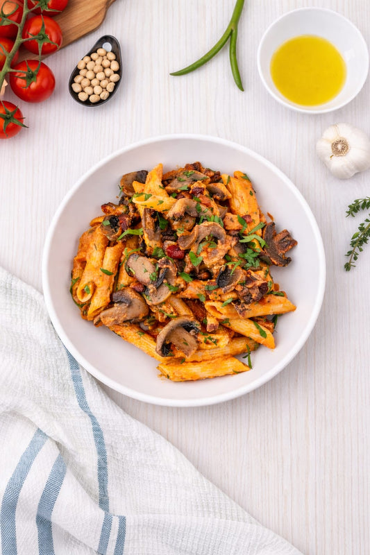 Penne au blé complet avec champignons et sauce tomate