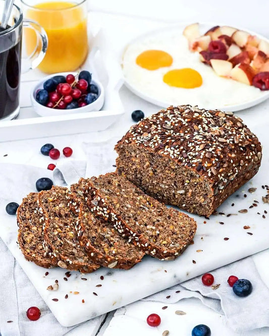 PAIN DE MIE PROTÉINÉ AUX GRAINES — 31G DE PROTÉINES / FAIBLE EN SUCRES
